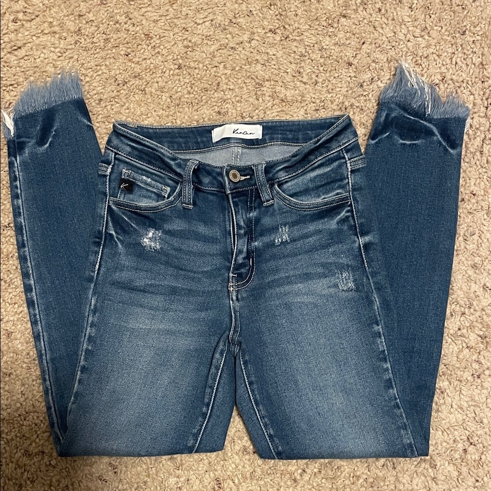 KanCan Women's Frayed Hem Cropped Jeans - Dark Blue